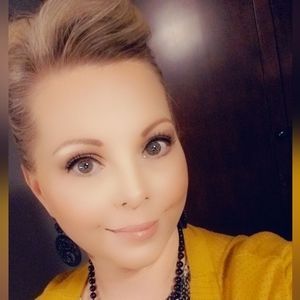 Meet your Posher, Kellie